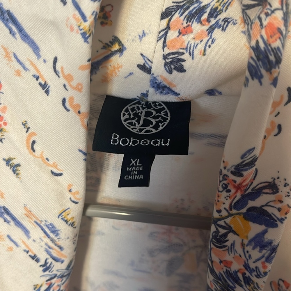 Bobeau Tropical Wrap Cardigan - Picture 3 of 5